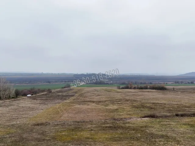 Eladó telek Vác, Külterület 12048 nm