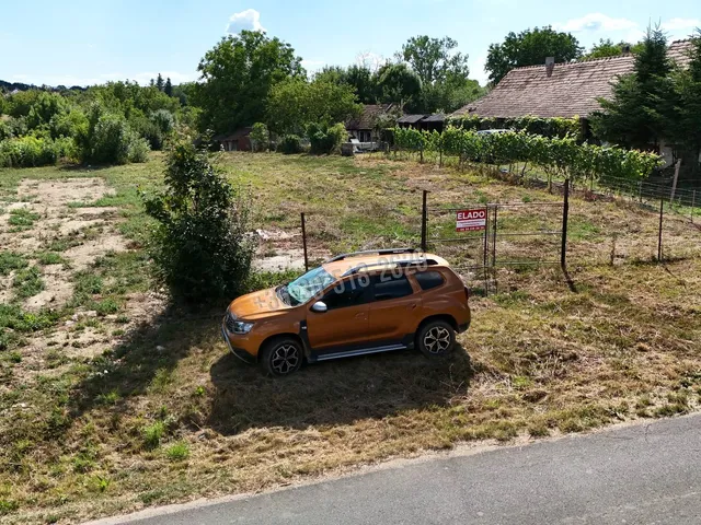 Eladó telek Nézsa, Szondi utca 1200 nm