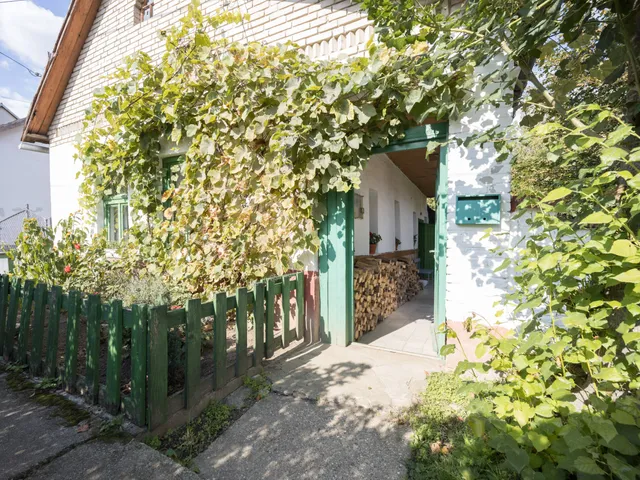 Eladó ház Tolmács 54 nm