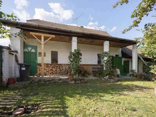 Eladó ház Tolmács 54 nm