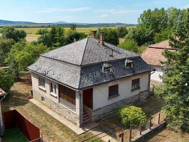 Eladó ház Szátok 113 nm