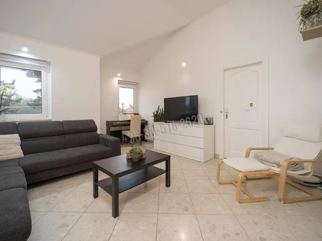 Eladó ház Rétság 242 nm