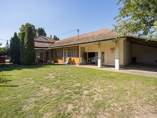 Eladó ház Vámosmikola 147 nm