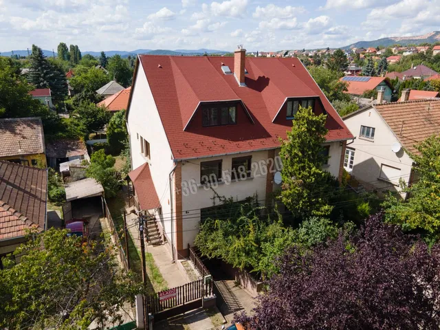 Eladó ház Vác, Deákvár, Bimbó utca 194 nm