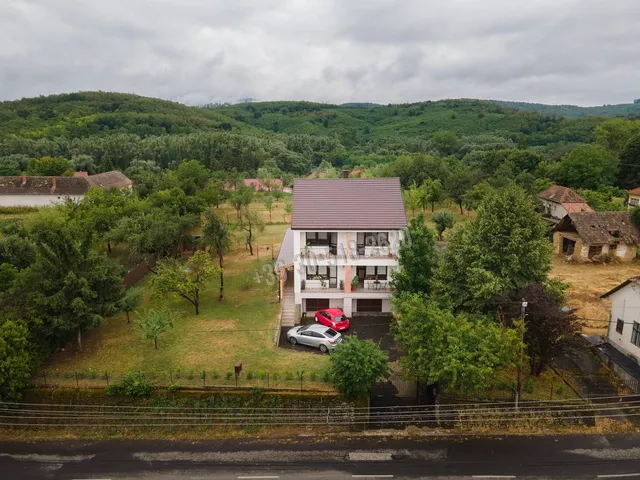 Eladó ház Nőtincs 237 nm