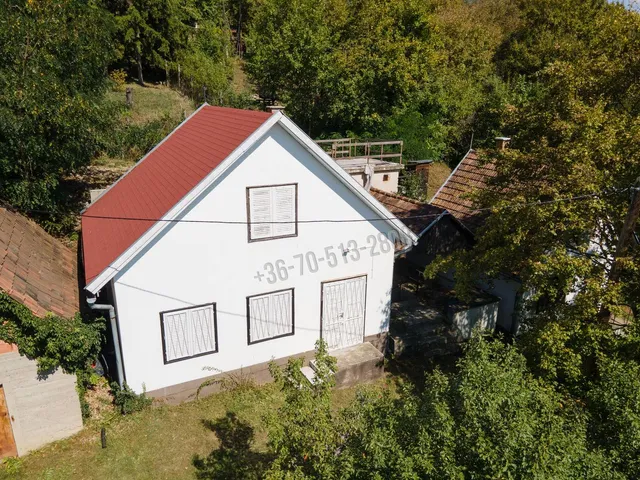 Eladó nyaraló Diósjenő, Óhegy utca 53 nm