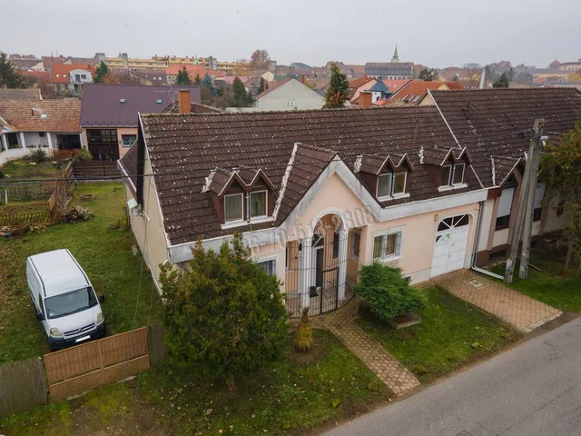 Eladó ház Balassagyarmat 210 nm