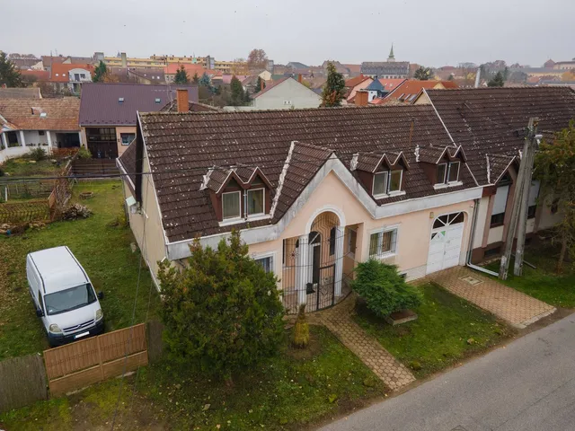 Eladó ház Balassagyarmat 210 nm