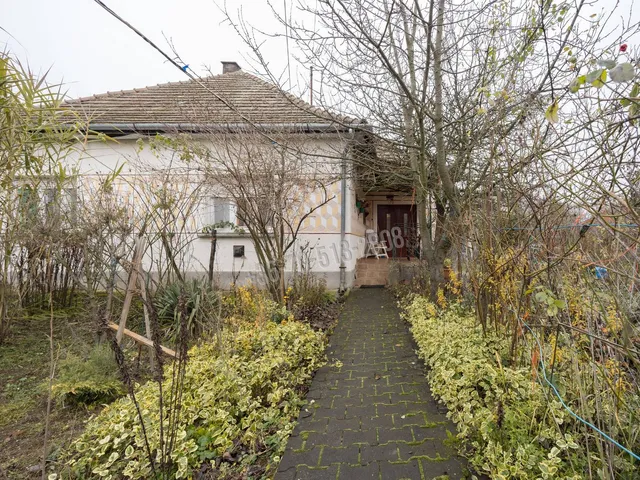 Eladó ház Borsosberény, x 98 nm