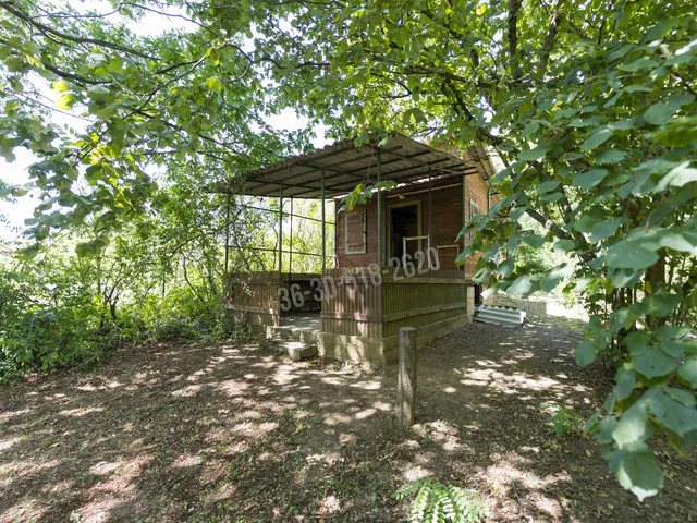 Eladó üdülő és hétvégi ház Kismaros, Külterület 40 nm