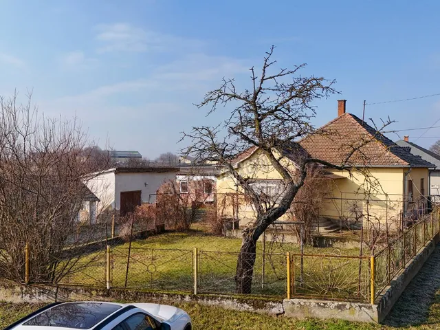 Eladó ház Érsekvadkert, Rákóczi Ferenc út 95 nm
