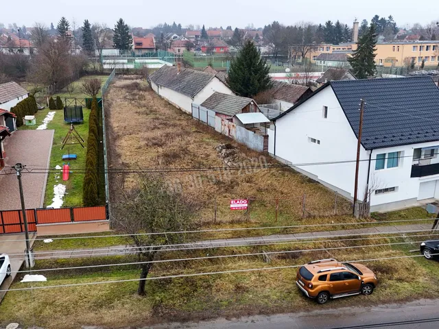 Eladó telek Érsekvadkert, Rákóczi Ferenc út 1238 nm