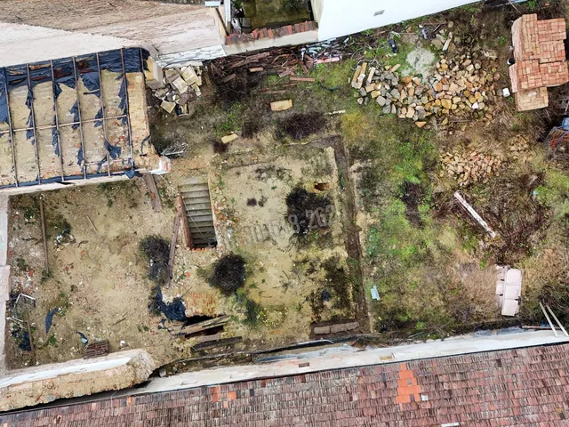 Eladó telek Vác, Belváros 474 nm