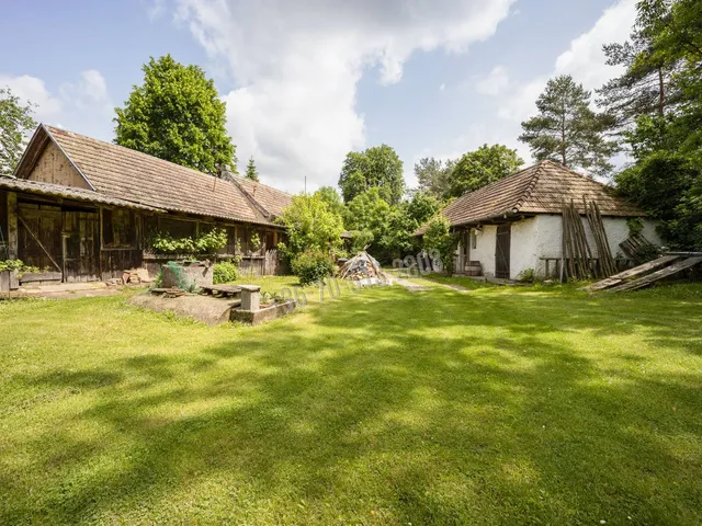 Eladó telek Perőcsény 3243 nm