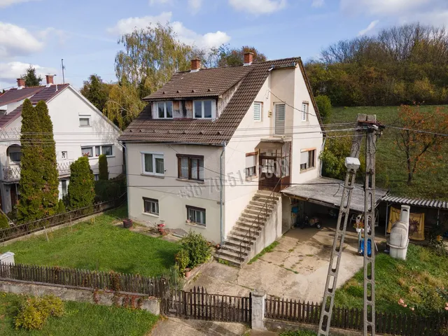 Eladó ház Rétság 189 nm