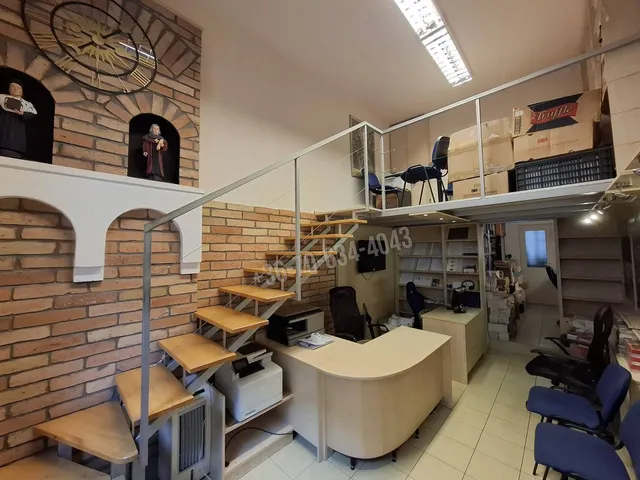 Eladó kereskedelmi és ipari ingatlan Budapest VI. kerület 24 nm