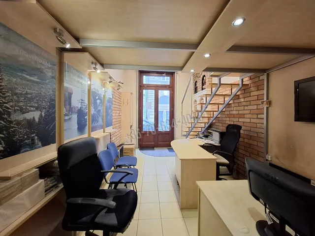 Eladó kereskedelmi és ipari ingatlan Budapest VI. kerület 24 nm