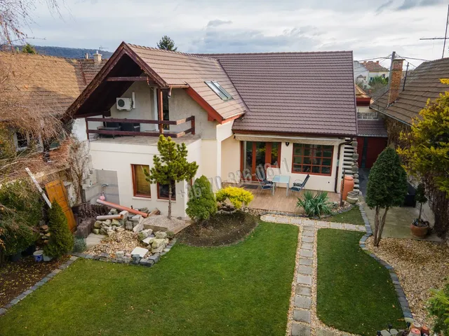 Eladó ház Verőce 227 nm