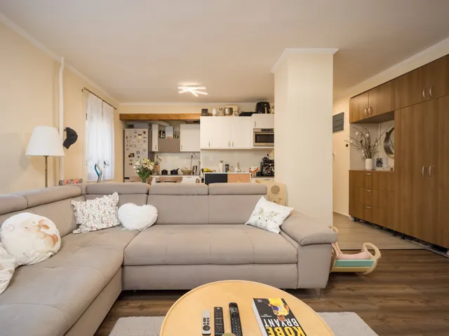 Eladó lakás Vác, Deákvár 60 nm