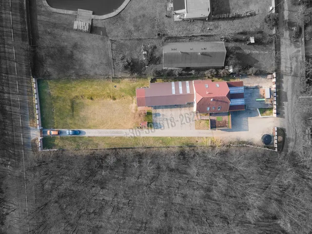 Eladó ház Csesztve, Kincsem Puszta 305 nm