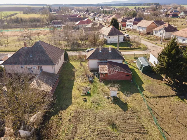 Eladó ház Patak 42 nm