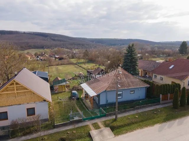 Eladó ház Keszeg 68 nm