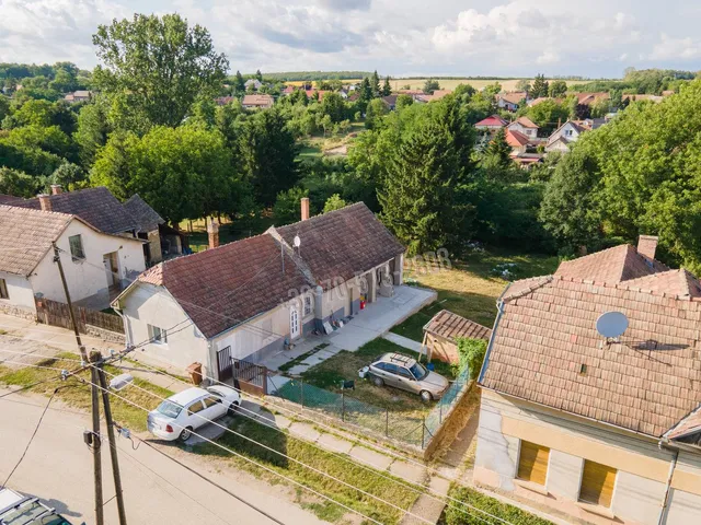 Eladó ház Nagyoroszi 82 nm