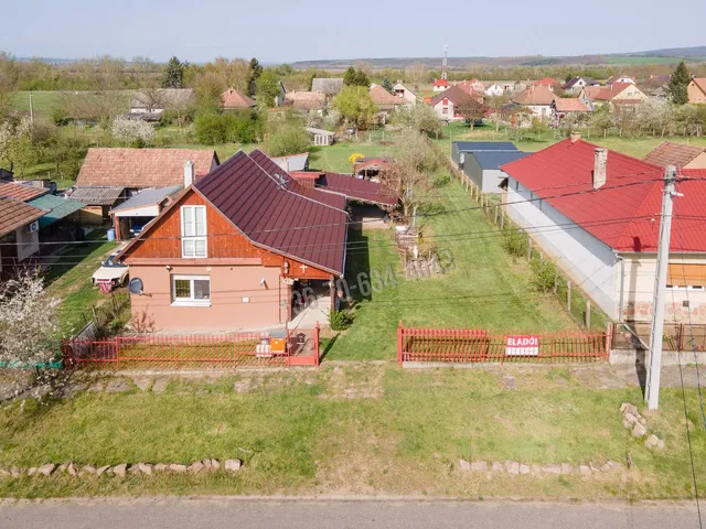 Eladó ház Vámosmikola 86 nm
