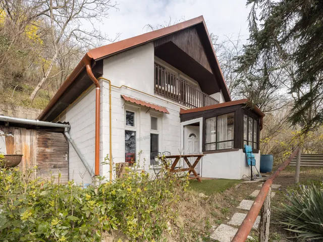 Eladó nyaraló Nagymaros, Mihályhegyi utca 83 nm