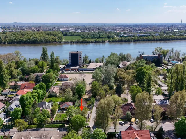 Eladó telek Budapest III. kerület, Csillaghegy 339 nm