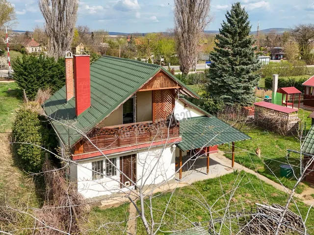 Eladó ház Vác, Jégvirág utca 93 nm