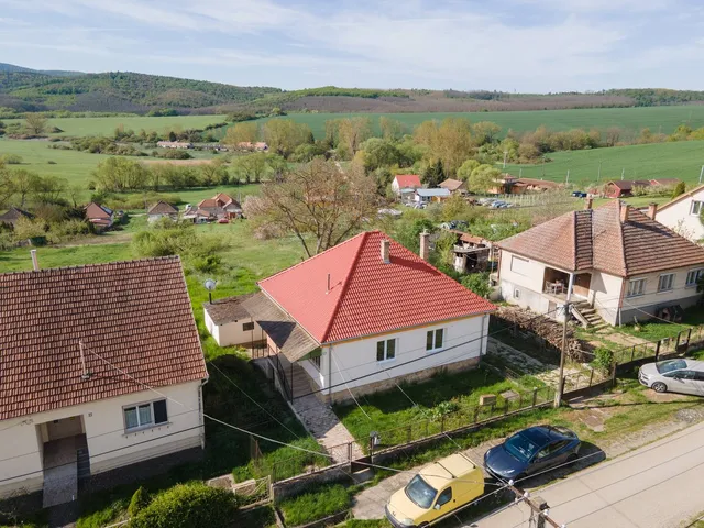 Eladó ház Nőtincs 87 nm