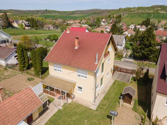 Eladó ház Bánk 190 nm