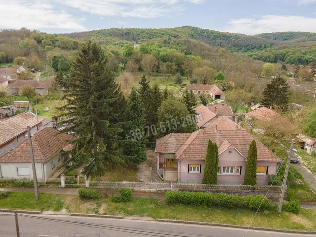 Eladó ház Hont 218 nm