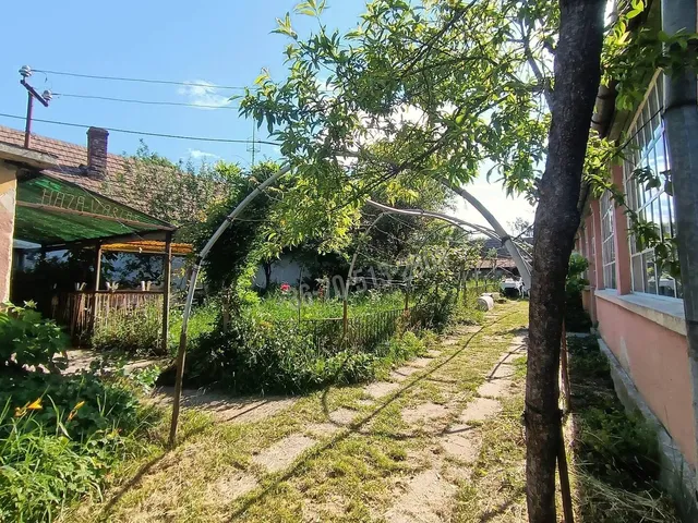 Eladó ház Pusztaberki, Kossuth Lajos utca 83 nm