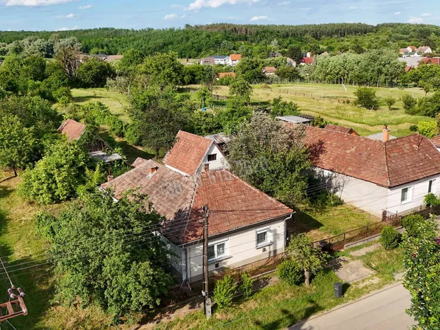 Eladó ház Tolmács, Szabadság utca 56 nm