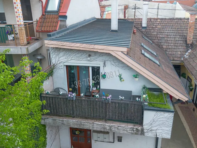 Eladó lakás Vác, Káptalan utca 99 nm