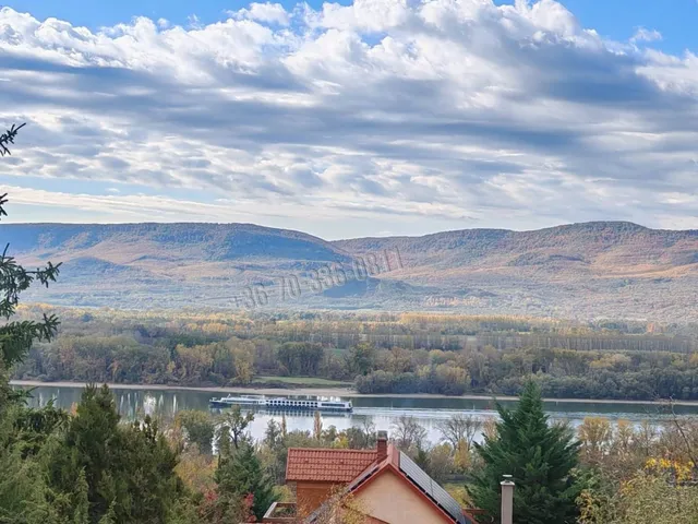 Eladó nyaraló Verőce, Fenyveshegy 52 nm
