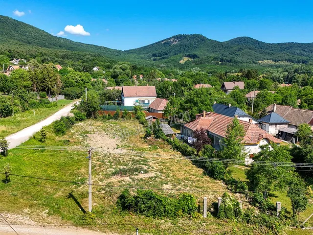 Eladó telek Diósjenő 1 nm