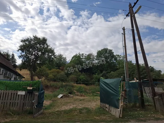 Eladó telek Cserháthaláp 1704 nm