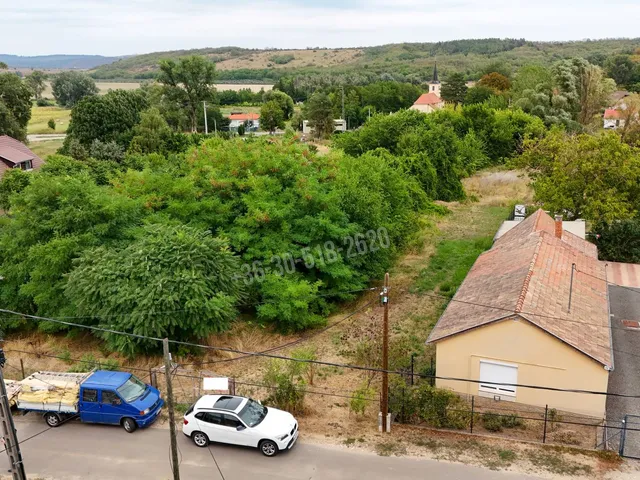 Eladó telek Vácduka 1283 nm