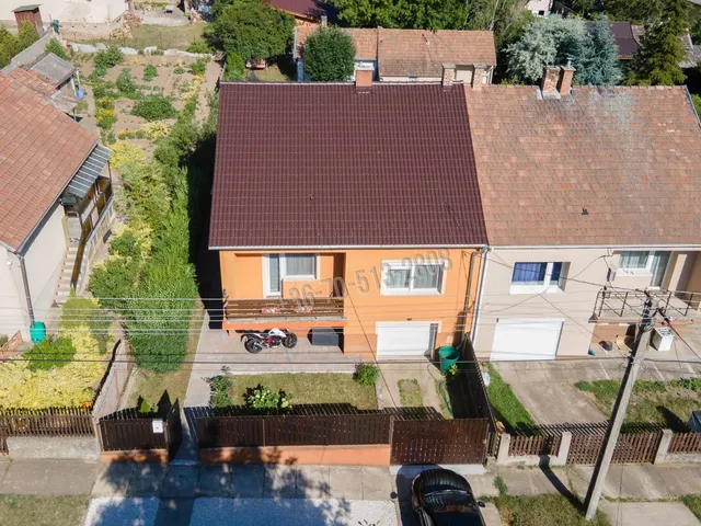 Eladó ház Dunakeszi, Alag 106 nm