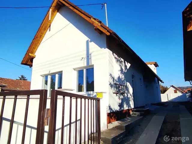 Eladó ház Fót 81 nm