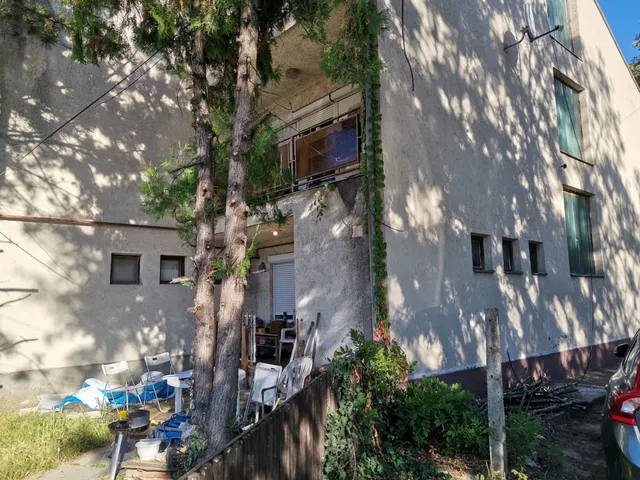 Eladó lakás Tiszakécske, Szolnoki út 100 nm