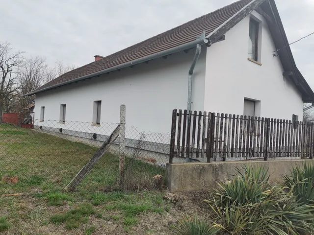 Eladó ház Tiszakécske, Kerekdomb, Kerekdomb u. 21 93 nm