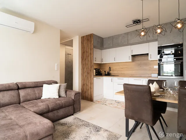 Eladó lakás Kőszeg, Lakótelep 75 nm