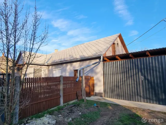 Eladó ház Téglás 42 nm