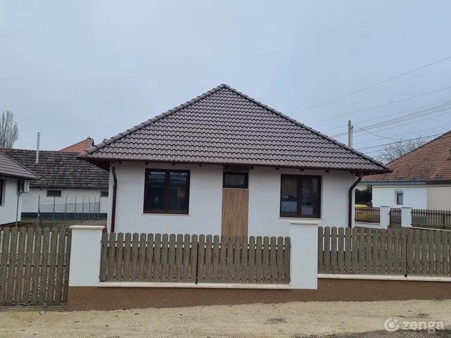 Eladó ház Kistarcsa 103 nm