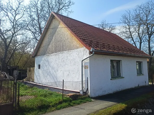 Eladó ház Szőlősgyörök, Dr. Bató Béla utca 64 nm