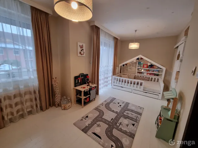 Eladó lakás Dunakeszi, Huszka Jenő utca 120 nm